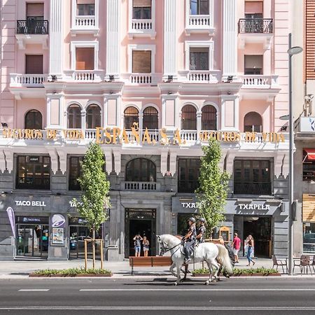 Hostal Santillan Madrid Eksteriør billede
