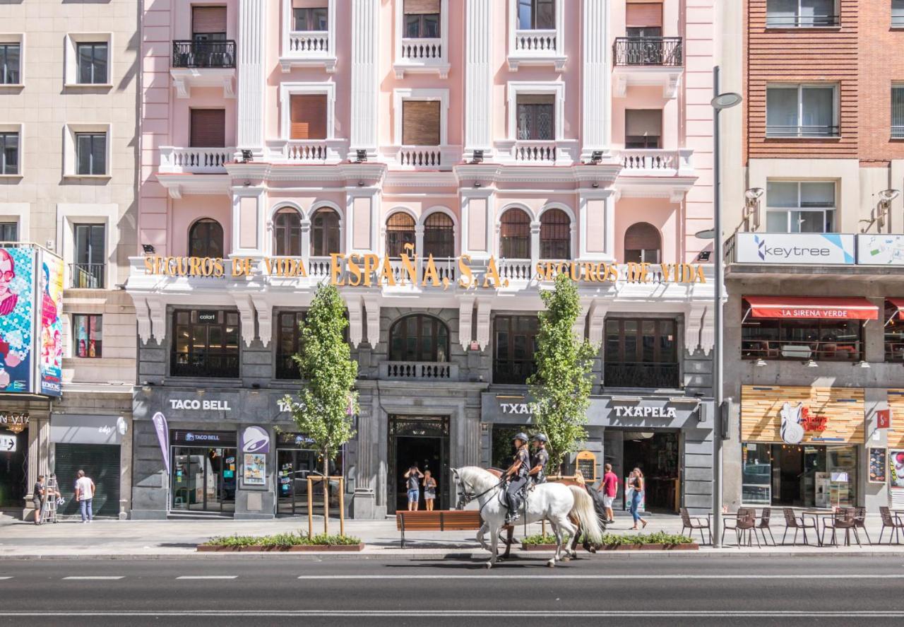 Hostal Santillan Madrid Eksteriør billede