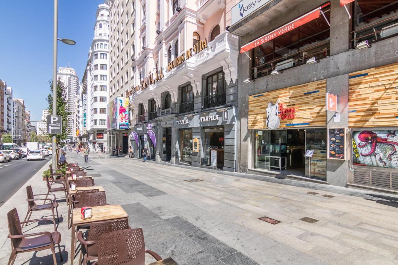 Hostal Santillan Madrid Eksteriør billede